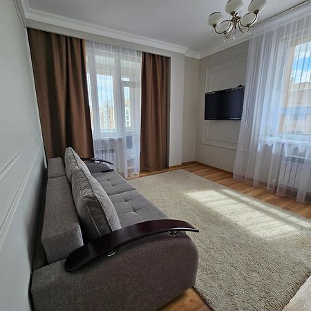 Ernaz Plus Apartments-Expo-Boulevard 130 Astana Eksteriør bilde