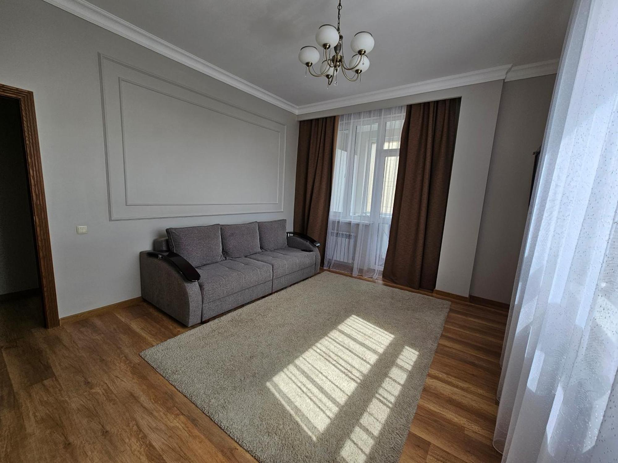 Ernaz Plus Apartments-Expo-Boulevard 130 Astana Eksteriør bilde