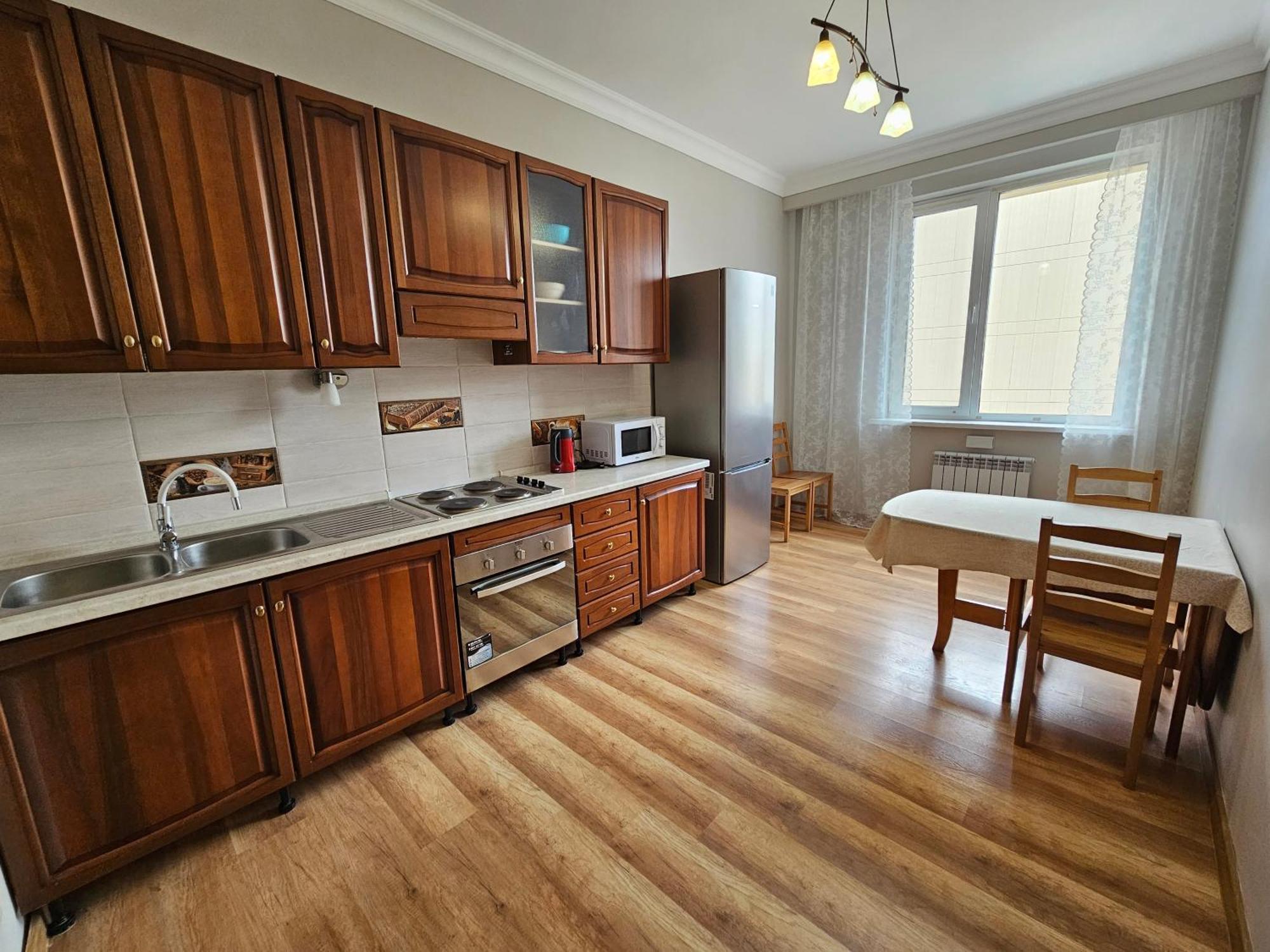 Ernaz Plus Apartments-Expo-Boulevard 130 Astana Eksteriør bilde